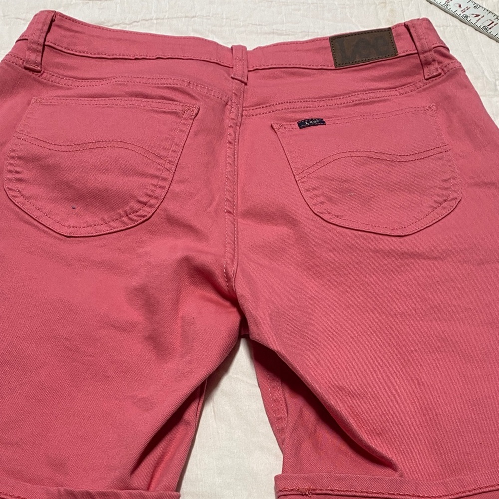 Lee Women's Rose Pink Bermudas - Picture 5 of 8